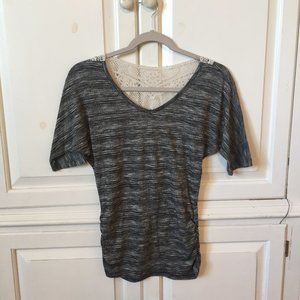 Women’s No boundaries gray short sleeve shirt